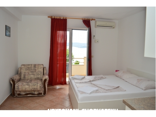 Appartements Perkusic - Omi Croatie