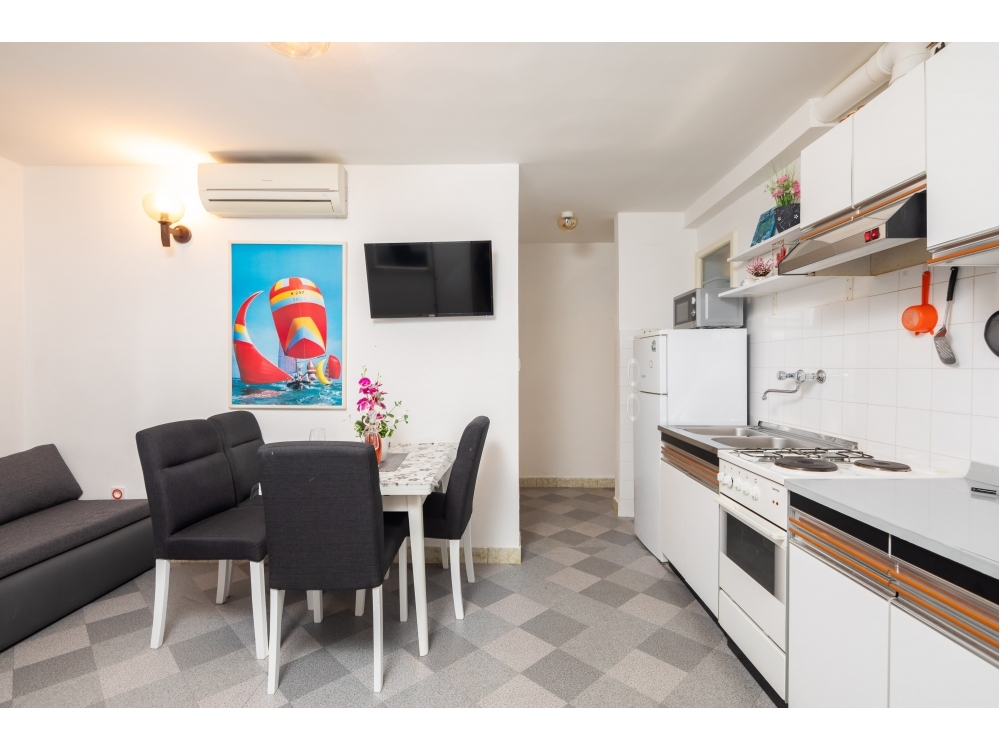Urban Edge - Beach Apartmny - Omi Chorvtsko