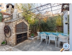 Urban Edge - Beach Apartmny - Omi Chorvatsko