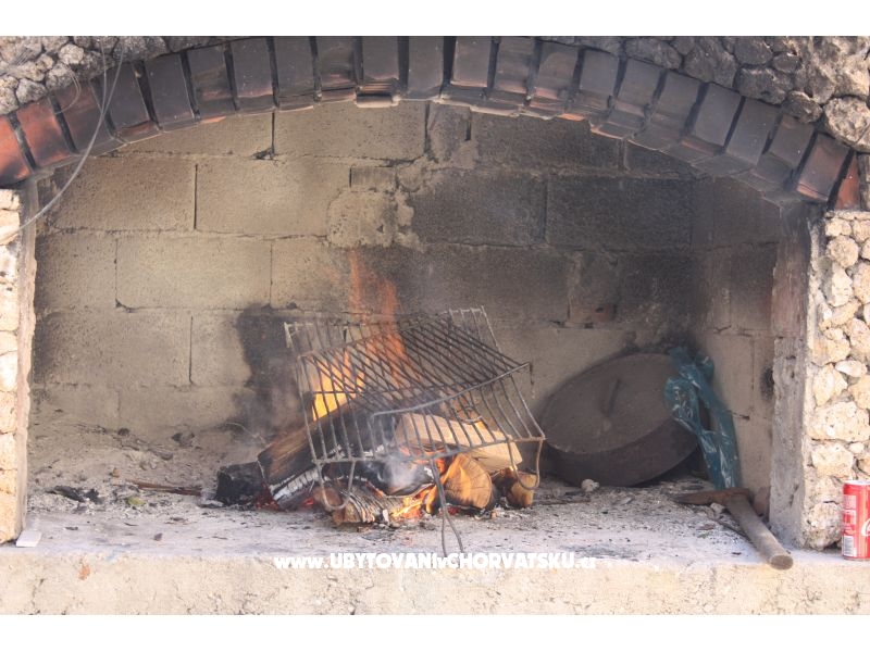 Villa Iko – Ferienwohnung Omis, Kroatien – Foto 13