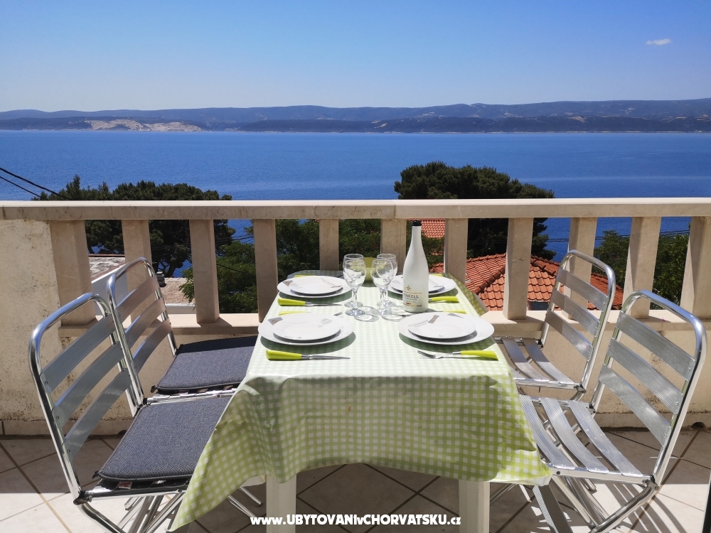 Villa Laura 50 m do mora - Omi Croatie