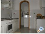 Villa Laura 50 m do mora - Omi Chorvatsko