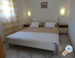 Villa Laura 50 m do mora - Omi Chorvatsko