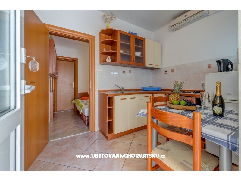 Ferienwohnungen Natalie – Ferienwohnung Omis, Kroatien – Foto 7