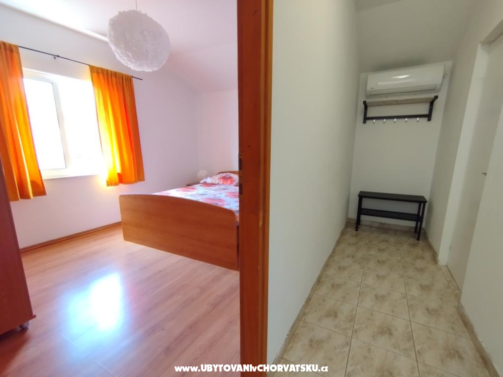 Apartmani Antonia - Orebi� � Pelje�ac Hrvatska