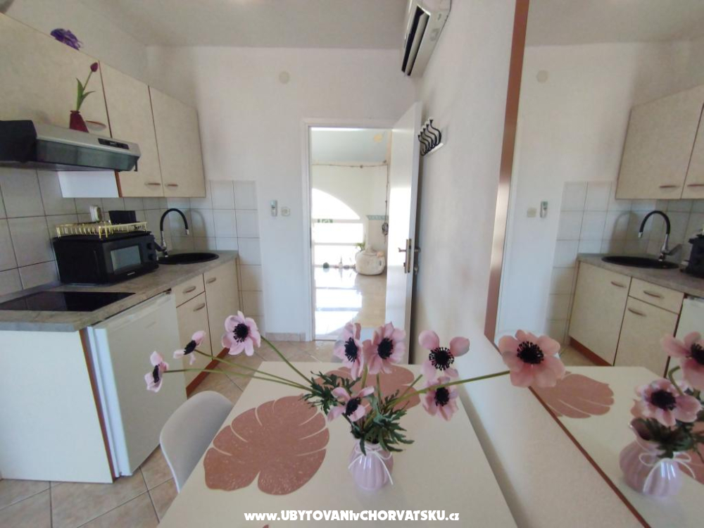 Apartmani Antonia - Orebi� � Pelje�ac Hrvatska