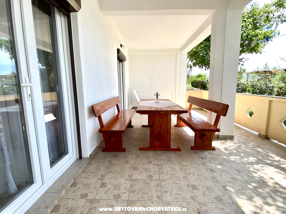 Apartmaji FRANE - ostrov Pag Hrva�ka