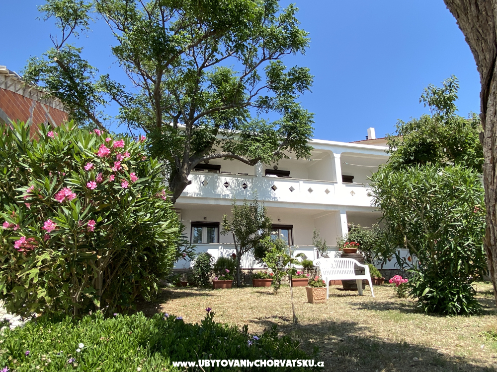 Apartmaji FRANE - ostrov Pag Hrva�ka