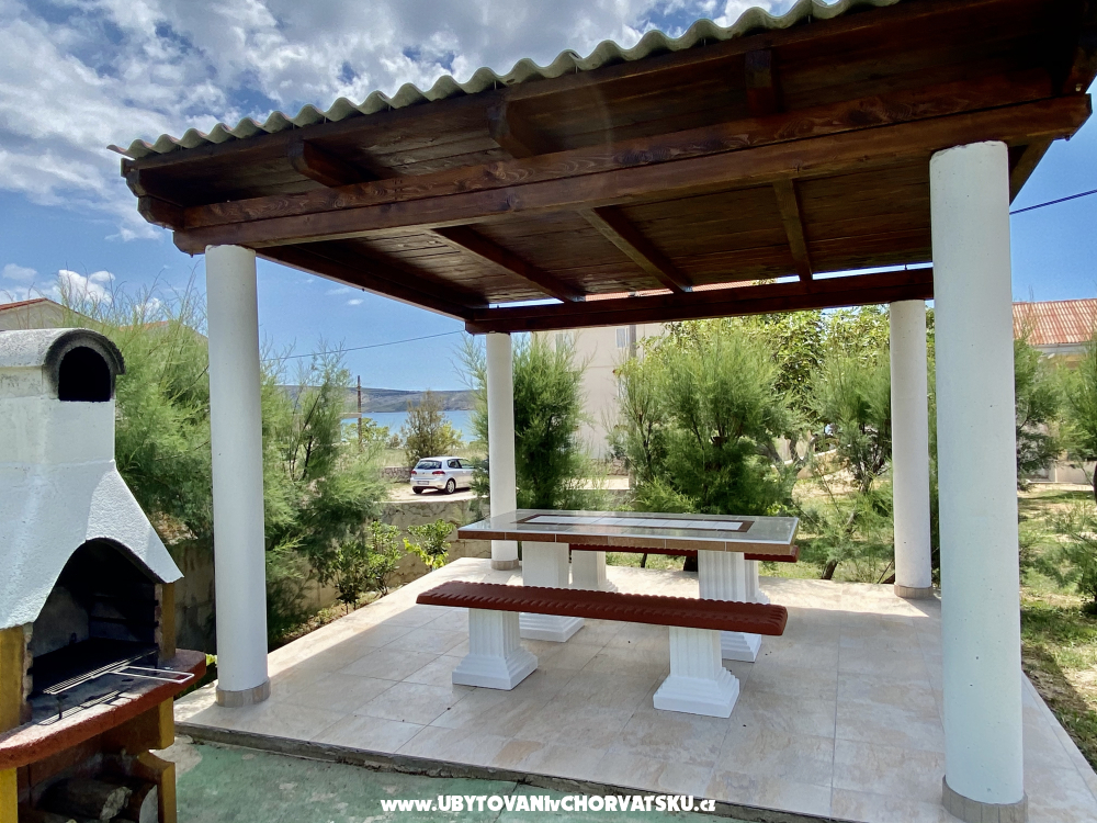 Apartmaji FRANE - ostrov Pag Hrva�ka