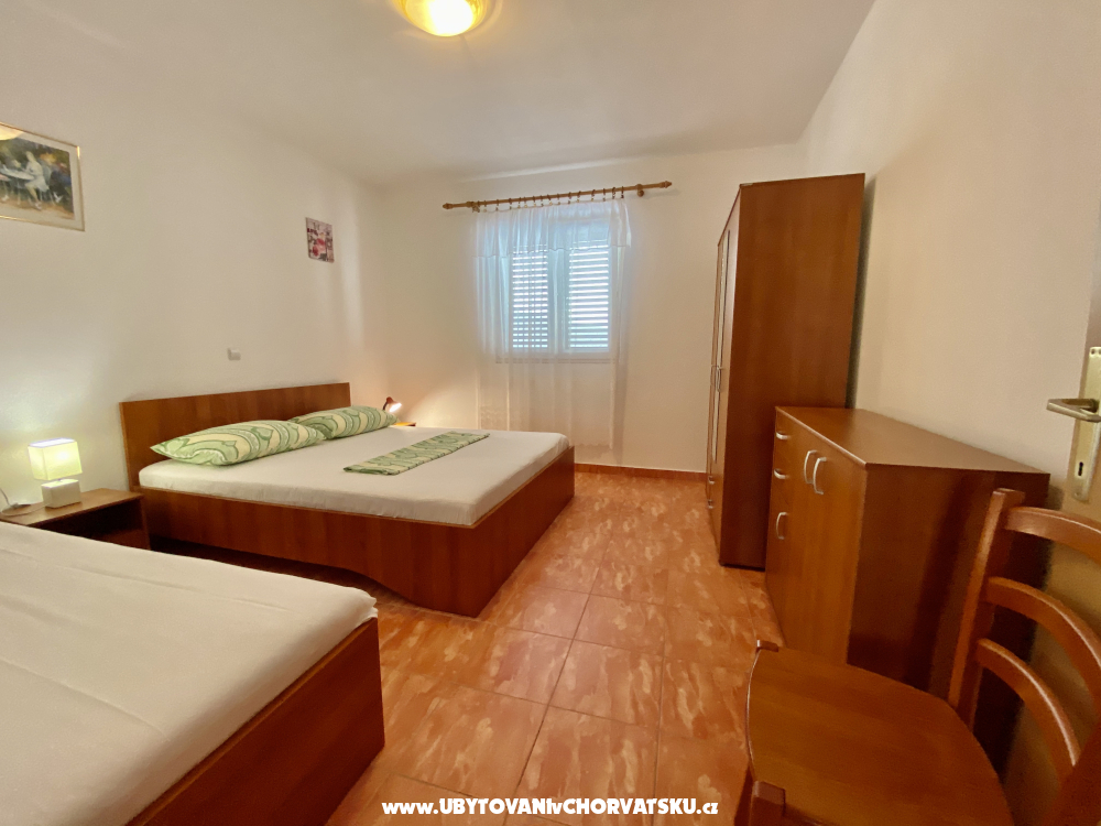 Apartmaji FRANE - ostrov Pag Hrva�ka