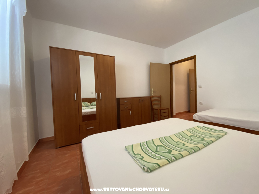 Apartmaji FRANE - ostrov Pag Hrva�ka