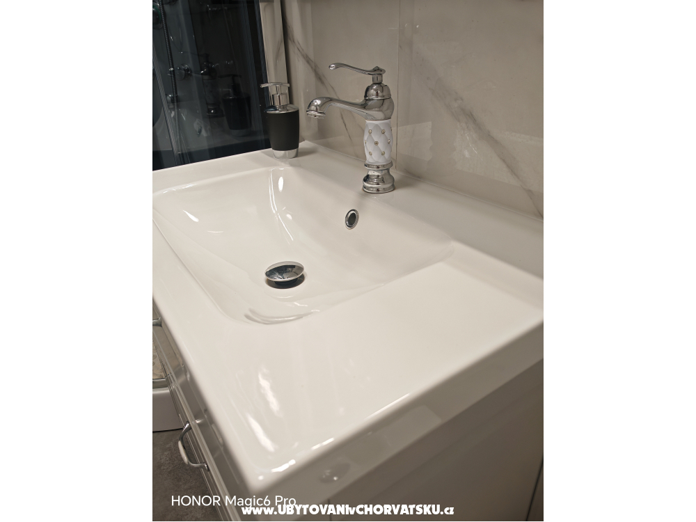 Apartmanok Jasna Lun - ostrov Pag Horv�torsz�g