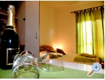 Apartmaji Luna - ostrov Pag Hrvaka
