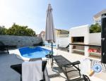 Apartma z bazenom and jacuzzi - ostrov Pag Hrvaka