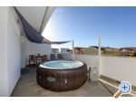 Apartma z bazenom and jacuzzi - ostrov Pag Hrvaka