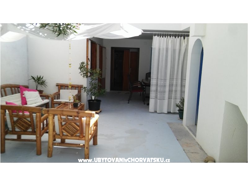 Renovated old house near sea in Pag – Ferienwohnung Insel Pag, Kroatien – Foto 3