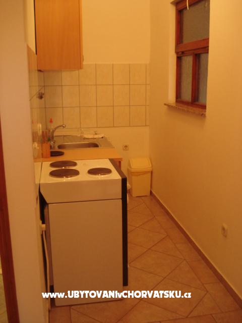 Aparmani Žile – Ferienwohnung Starigrad Paklenica, Kroatien – Foto 5