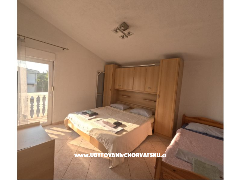 Apartment Martina, studio Maja – Ferienwohnung Starigrad Paklenica, Kroatien – Foto 10
