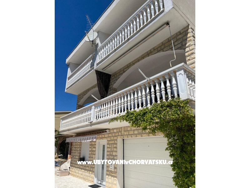Apartment Martina, studio Maja – Ferienwohnung Starigrad Paklenica, Kroatien – Foto 2
