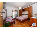 Apartmaji Adriana - Starigrad Paklenica Hrvaka