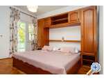 Apartmaji Adriana - Starigrad Paklenica Hrvaka