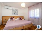 Apartmaji Adriana - Starigrad Paklenica Hrvaka