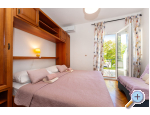 Apartmaji Adriana - Starigrad Paklenica Hrvaka