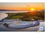 Apartmaji Adriana - Starigrad Paklenica Hrvaka