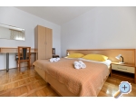 Appartements Ana - Starigrad Paklenica Kroatien