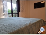 Appartements Cvekan i vino rakija shop - Starigrad Paklenica Kroatien