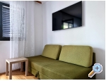 Appartements Cvekan i vino rakija shop - Starigrad Paklenica Kroatien
