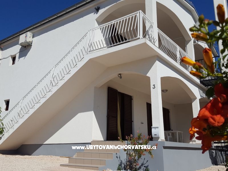 Appartements Merion – Ferienwohnung Starigrad Paklenica, Kroatien – Foto 1