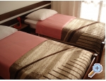 Appartements Mia - Starigrad Paklenica Kroatien