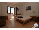 Appartements Ivana - Starigrad Paklenica Kroatien