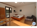 Appartements Ivana - Starigrad Paklenica Kroatien