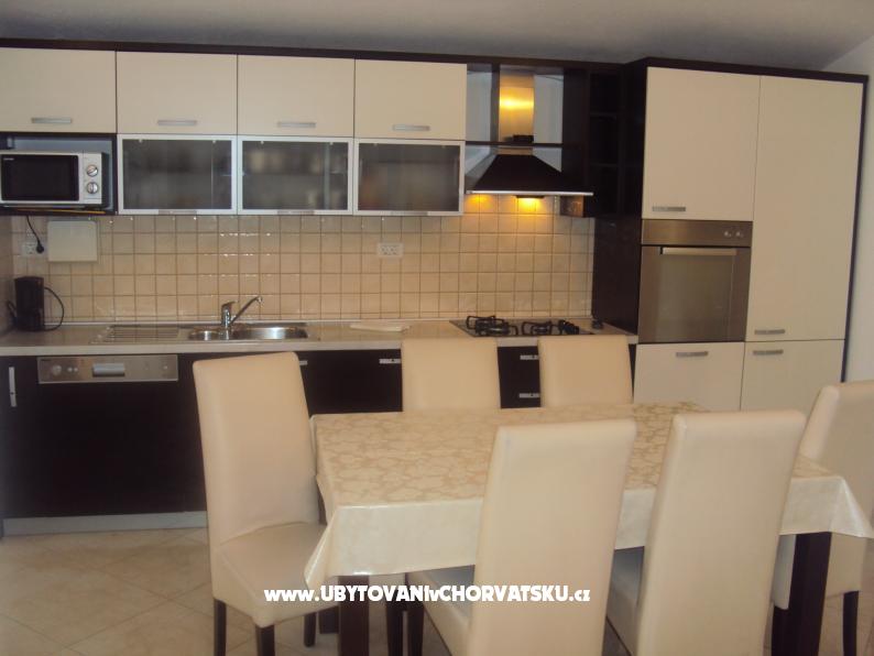 Apartment Lovre – Ferienwohnung Pakostane, Kroatien – Foto 2