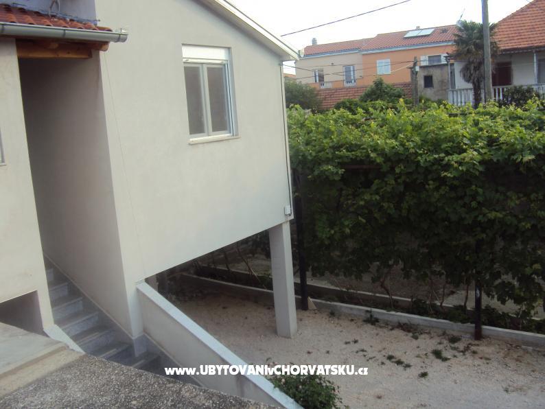 Apartment Lovre – Ferienwohnung Pakostane, Kroatien – Foto 8