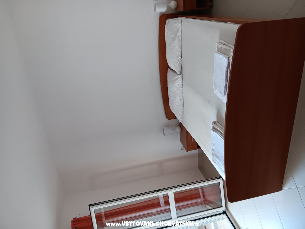 Apartments Filip - Pakoštane Croatia