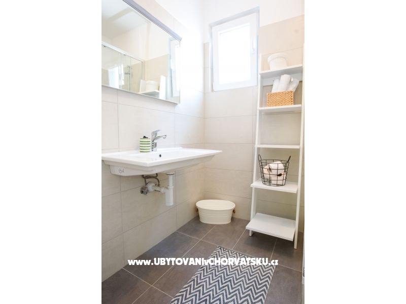 Appartements Ivan i Nikola – Ferienwohnung Pakostane, Kroatien – Foto 2