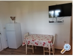 Appartements IVANKA - Pakotane Kroatien