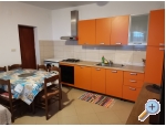 Appartements IVANKA - Pakotane Kroatien