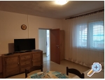 Appartements IVANKA - Pakotane Kroatien