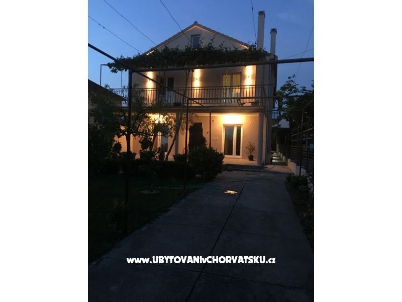 Appartements Jasa  – Ferienwohnung Pakostane, Kroatien – Foto 1