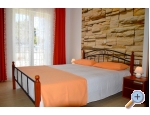 Appartements Monika - Pakotane Kroatien