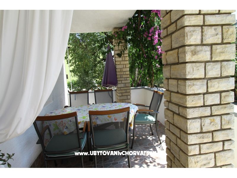 Appartements Pipi – Ferienwohnung Pakostane, Kroatien – Foto 3