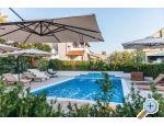 Appartements Villa Zdenka - Pakotane Kroatien