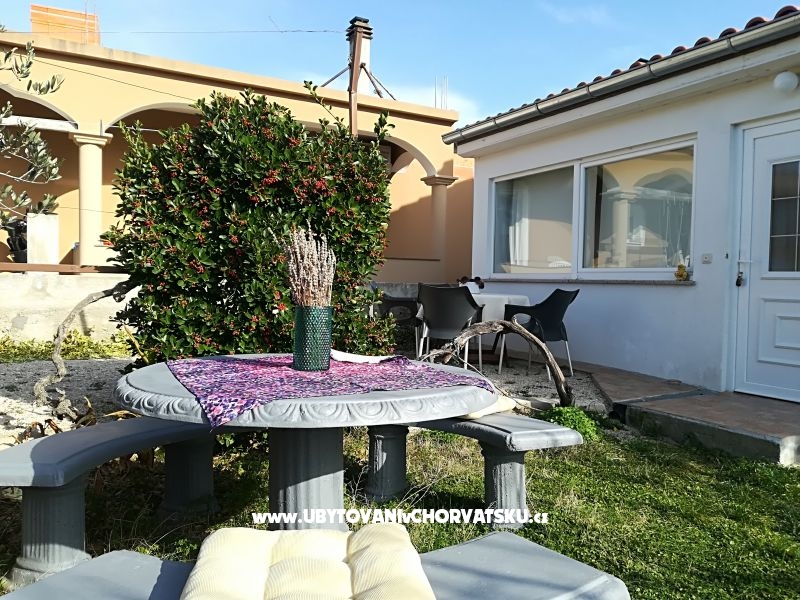 Ferienwohnungen Kristina – Ferienwohnung Pakostane, Kroatien – Foto 1