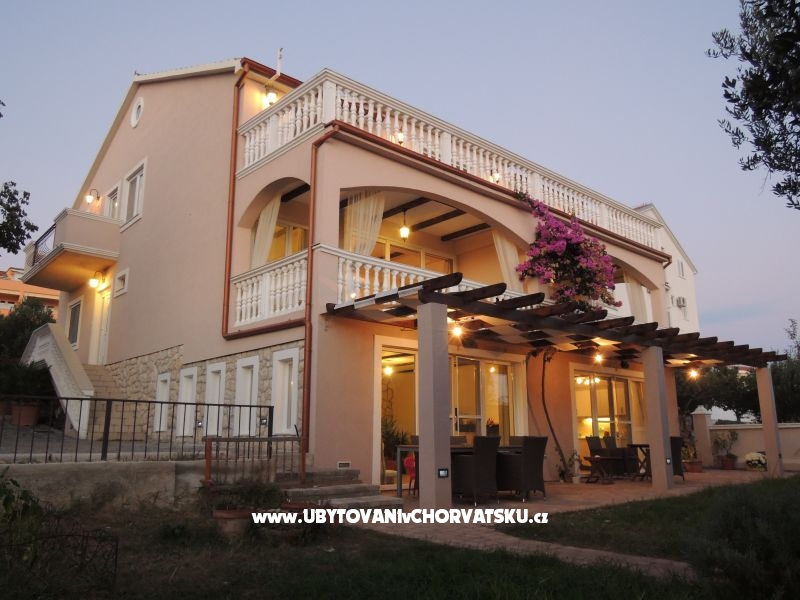 Ferienwohnungen in Villa – Ferienwohnung Pakostane, Kroatien – Foto 15