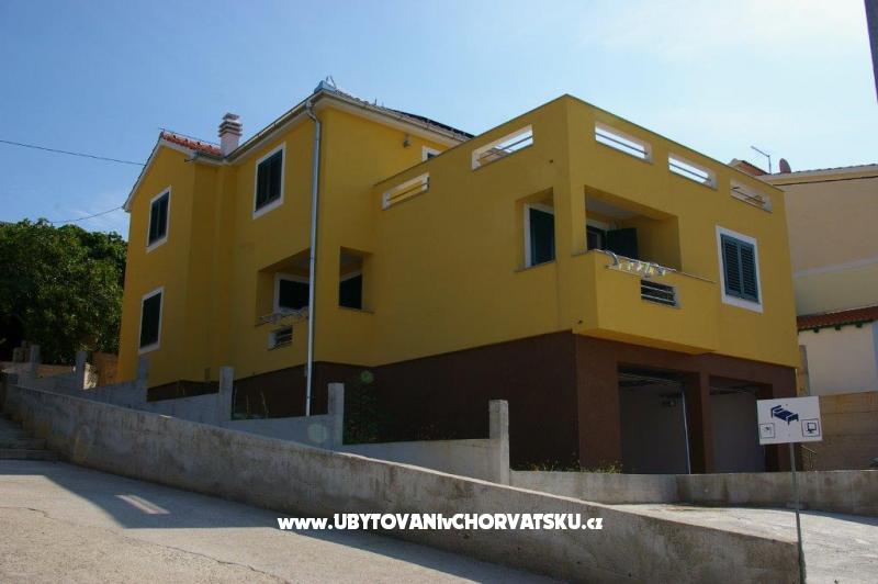 Villa Evelin – Ferienwohnung Pakostane, Kroatien – Foto 1