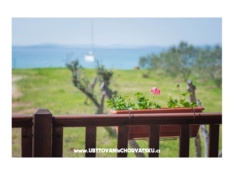 Mobile beach house Lovre Blaž – Ferienwohnung Pakostane, Kroatien – Foto 1